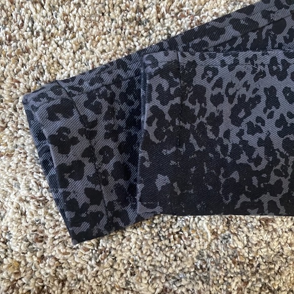 Lysse Women Classic Leggings Black Gray Python Snake Pull On Size Small - Picture 10 of 17